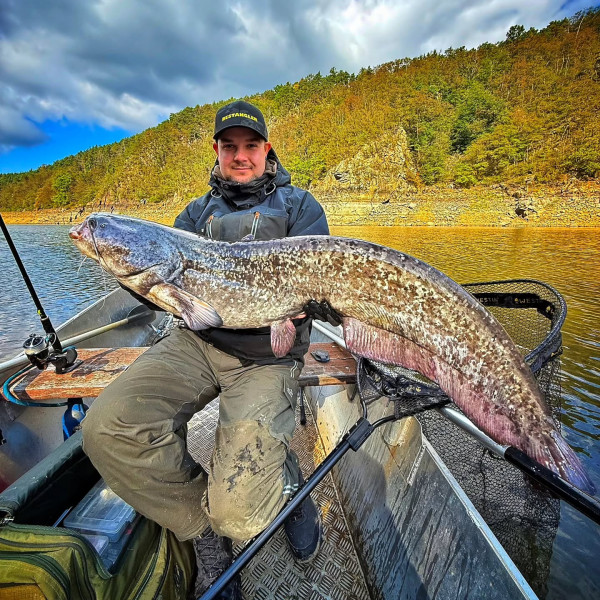 Instagram @thebestangler