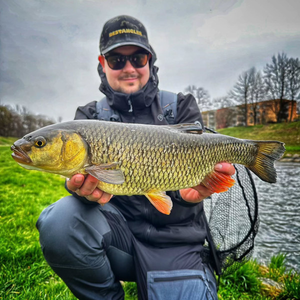 Instagram @thebestangler