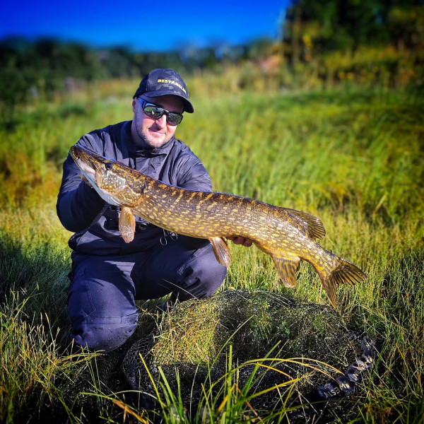 Instagram @thebestangler