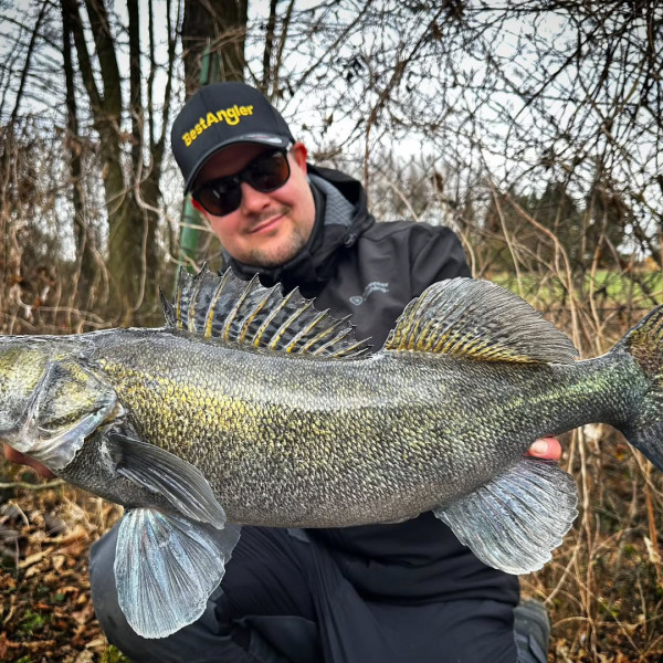 Instagram @thebestangler