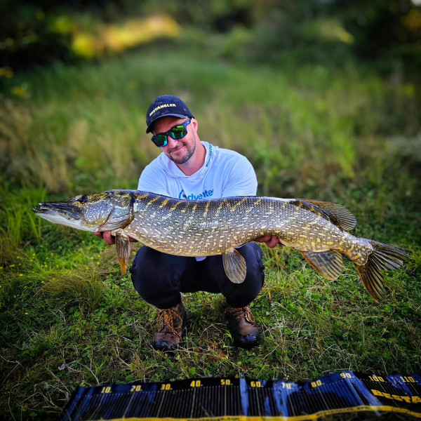 Instagram @thebestangler