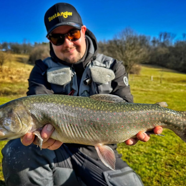 Instagram @thebestangler