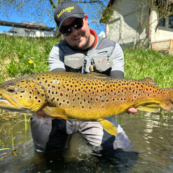 Instagram @thebestangler