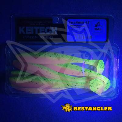Keitech Easy Shiner 4.5" Motoroil / Pink - CT#16 - UV